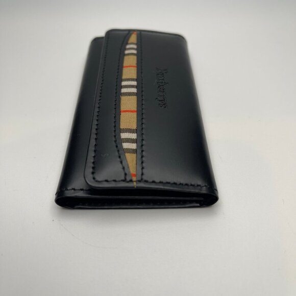 Burberry Black Leather Key Holder with Nova Check Accents - Preowned - Picture 5 of 10